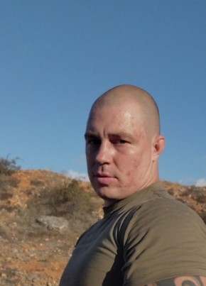 Aleksandr, 30, Russia, Chornomorskoe