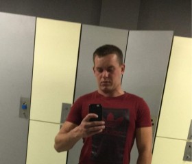 Robi, 26, Budapest