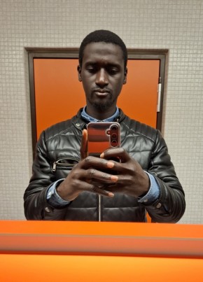 Lamin из Ravensburg 26 лет
