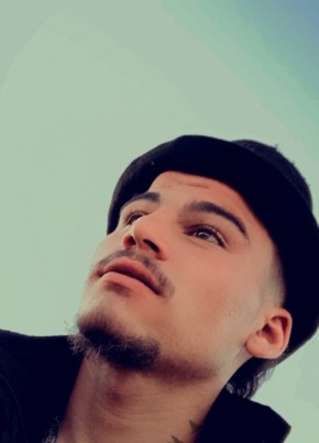 ادم, 18, Lebanon, Beirut