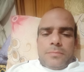 Mohamed, 18, Zagazig