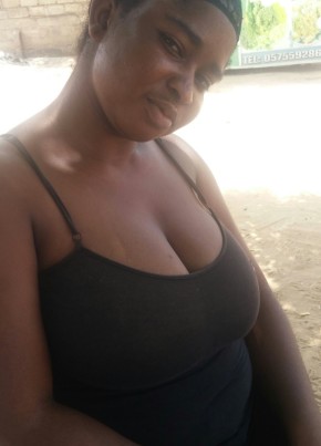 Rose, 22, Ghana, Accra
