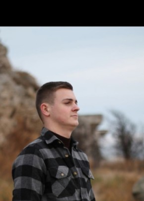 Andrey, 22, Russia, Kerch