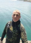 Oleg, 41, Lazarevskoye