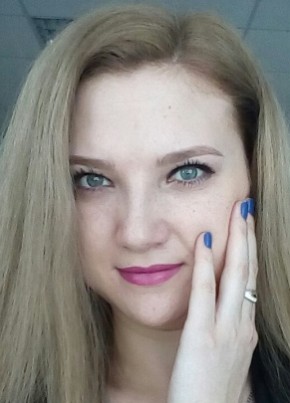Ксения, 29, Қазақстан, Астана