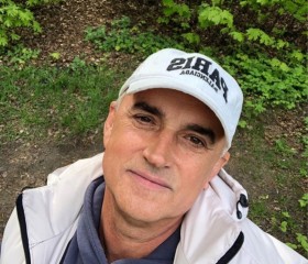 Viktor Valentino, 61, Sokhumi
