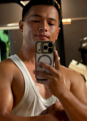 Gautam Gurung из Pokhara 27 лет