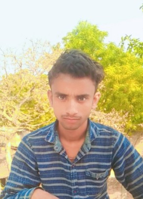 Mukeshhgu, 18, India, Lucknow