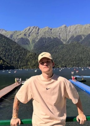 Андрей из Апрелевки 23 года