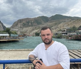 Stanislav, 29, Shanghai