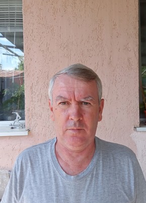 Олег из Ростова-на-Дону 54 года