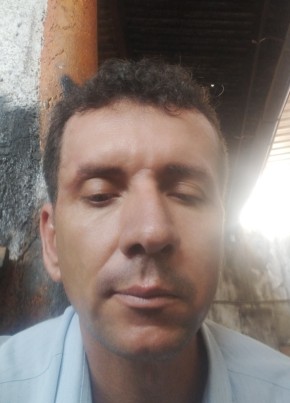 Junior, 38, República Federativa do Brasil, Morrinhos