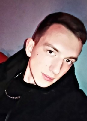 Игорь из Ефремова 23 года