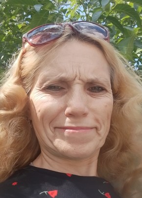 Лариса из Москвы 52 года