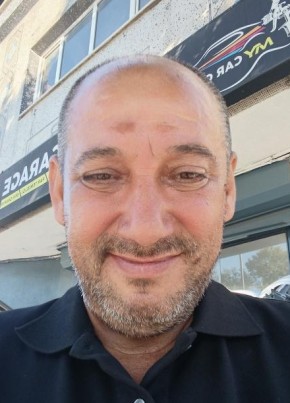 OKTAY BASARİR из İstanbul 19 лет