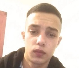 Volodya, 18, Sehnde
