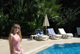alisa, 42 - Just Me