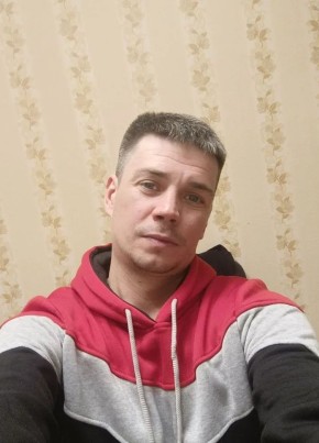 Максим из Брянска 36 лет