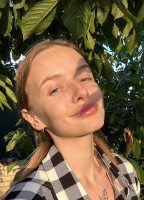 Кристина из Andijon 22 года