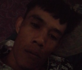 Iwan, 18, Port Louis
