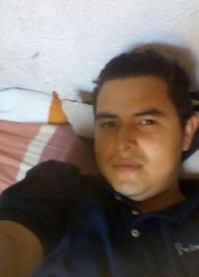 Uriel, 28, Estados Unidos Mexicanos, Santiago de Querétaro