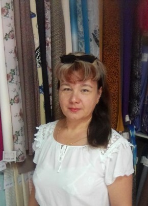Елена, 50, Россия, Бахчисарай