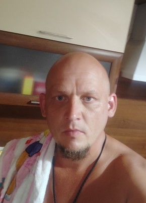 Максим, 41, Россия, Новый Оскол