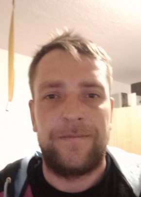 Basti из Bielefeld 38 лет