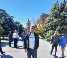 Vahan, 47, Yerevan