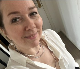 Elena, 47, Copenhagen