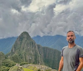Vladimir, 43, Senak i