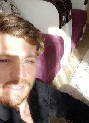 Şerefcan, 28, Türkiye Cumhuriyeti, Uşak