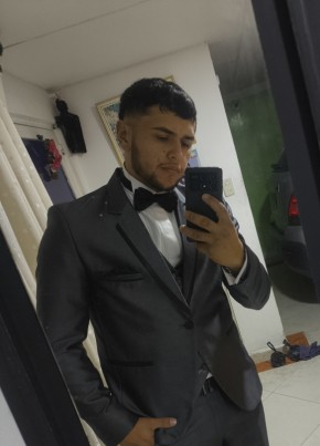 Ivan из Santafe de Bogotá 23 года