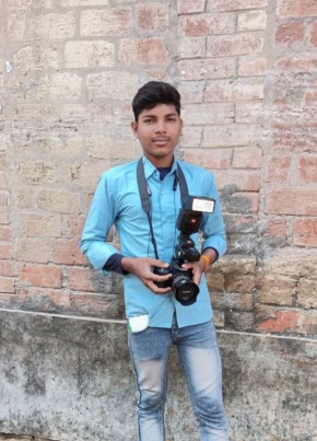 Shivam Singh, 21, India, Allahabad