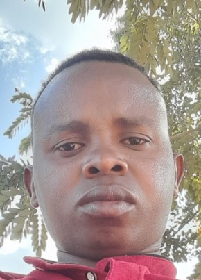 Gabriel Muinde, 30, Tanzania, Moshi