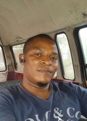 Machai, 40, República de Moçambique, Lourenço Marques