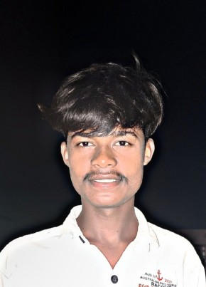 Chintu, 18, India, Hyderabad
