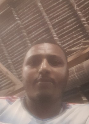 Abuza, 31, Kenya, Lamu