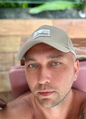 Aleksandr, 40, Russia, Cheboksary