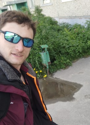 Денис из Апатиты 34 года