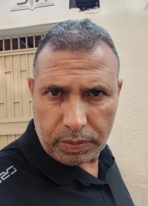 الاسمراني из بَيْرُوت 52 года