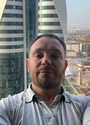 Роман из Москвы 40 лет