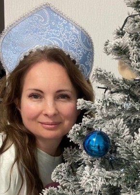 Ольга, 44, Россия, Кремёнки