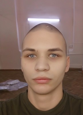 Дмитрий, 19, Россия, Джанкой