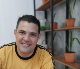 Walter, 36, La Plata