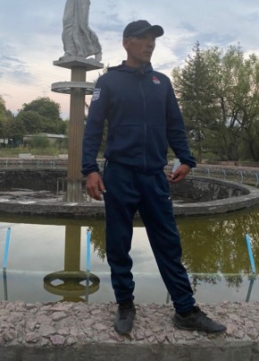 Эрнис, 43, Кыргыз Республикасы, Чолпон-Ата