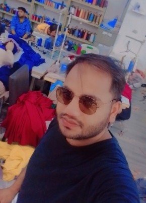 Ashar, 29, Singapore, Singapore