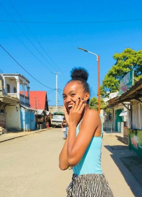 Suzie mariia, 21, République de Madagascar, Toamasina