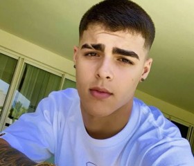 Aggelos, 18, Kastoria