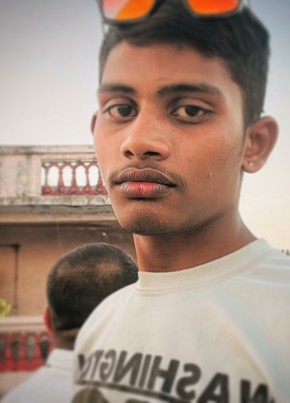Prem Patel, 18, India, Bhiwandi